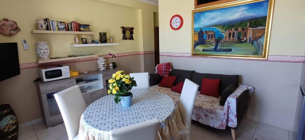 Apartments Mikros จีอาร์ดีนี นักซอส ภายนอก รูปภาพ